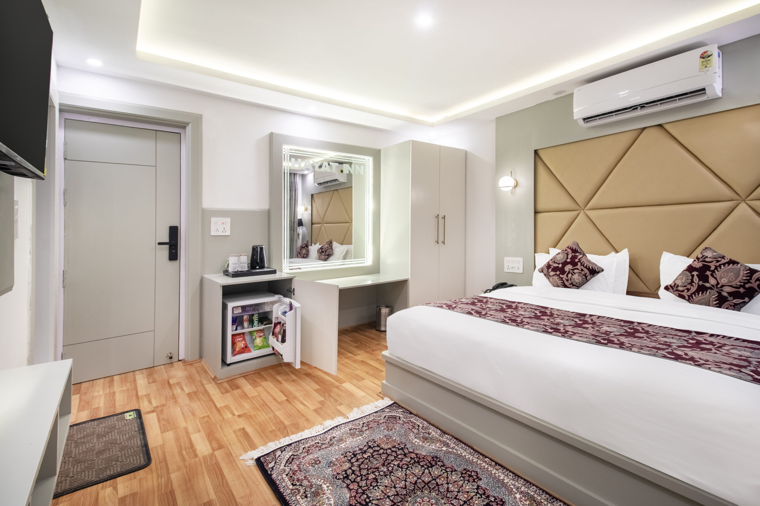 Luxury Deluxe